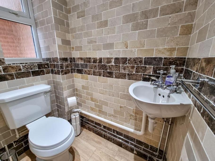 Stunning Family Home Close To The City Centre Manchester Buitenkant foto