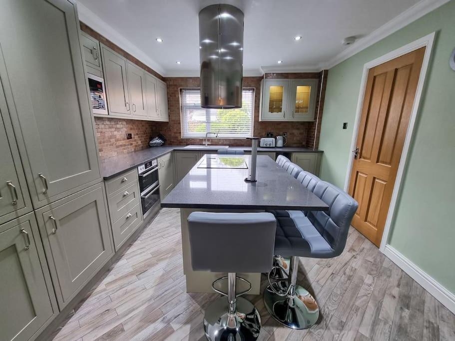 Stunning Family Home Close To The City Centre Manchester Buitenkant foto
